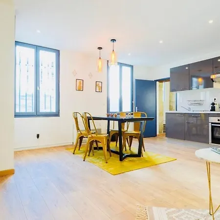 Apartment De Charme - Videoprojecteur Et Spa En Centre