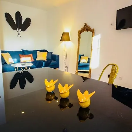 De Charme - Videoprojecteur Et Spa En Centre Apartment Montpellier