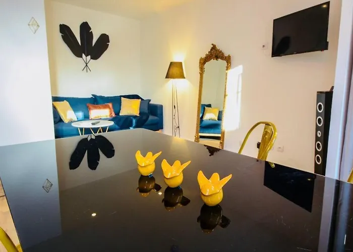 De Charme - Videoprojecteur Et Spa En Centre Apartmán Montpellier